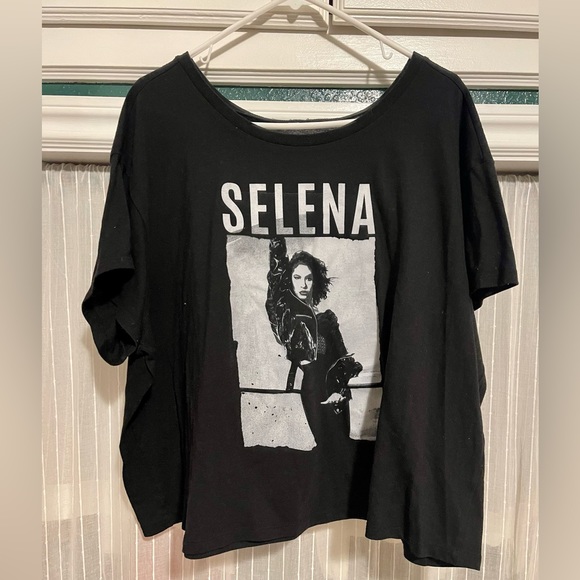 Selena Black Crop Crew Tee - Picture 1 of 4